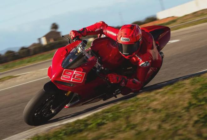 ta360联手MotoGP传奇马克马奎斯！凯发k8娱乐登录重磅：中国品牌影石Ins(图5)