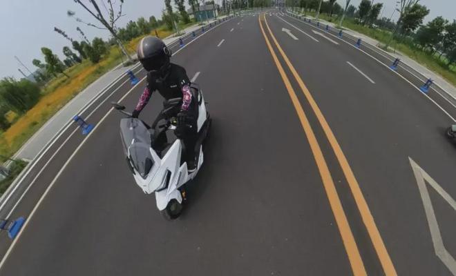 ta360联手MotoGP传奇马克马奎斯！凯发k8娱乐登录重磅：中国品牌影石Ins(图11)
