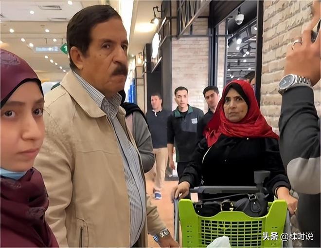 后续：休整再战直踹老头要害事后获路人偏袒凯发k8国际首页登录中国女生埃及2打5(图4)